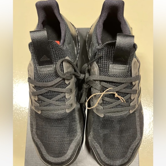 adidas UltraBOOST Mono Triple Black - Picture 9 of 10